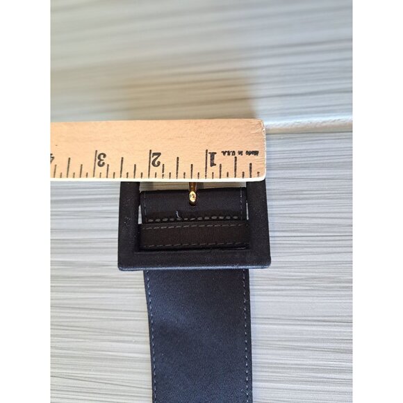 St. John Black Wide Belt With Gold Buckle Leather & Polyurethane Size 12 USA - Picture 8 of 9